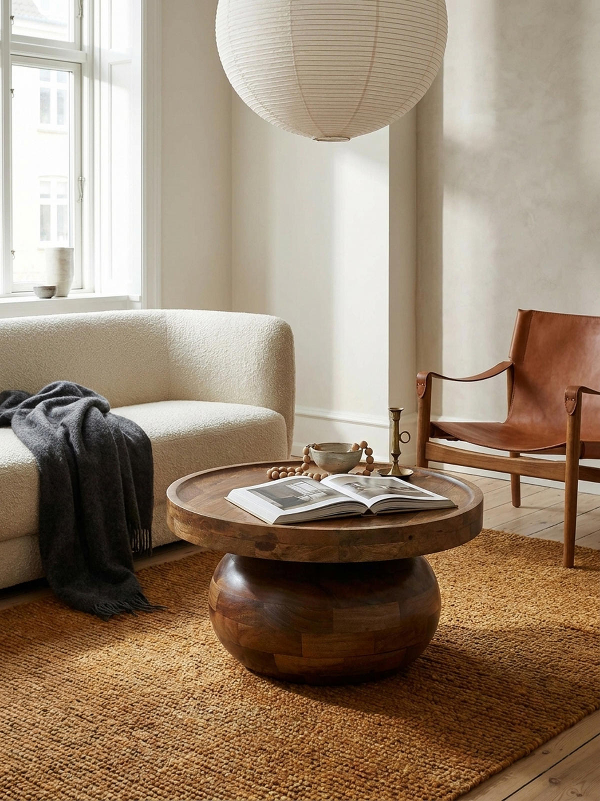 COUCHTISCH rund in Walnussfarbe, Massivholz Mango, 50x50x30,5 cm, niedrig, modern, natürliche Holzmaserung - Braun, Holz (50/50/30cm) - KADIMA DESIGN