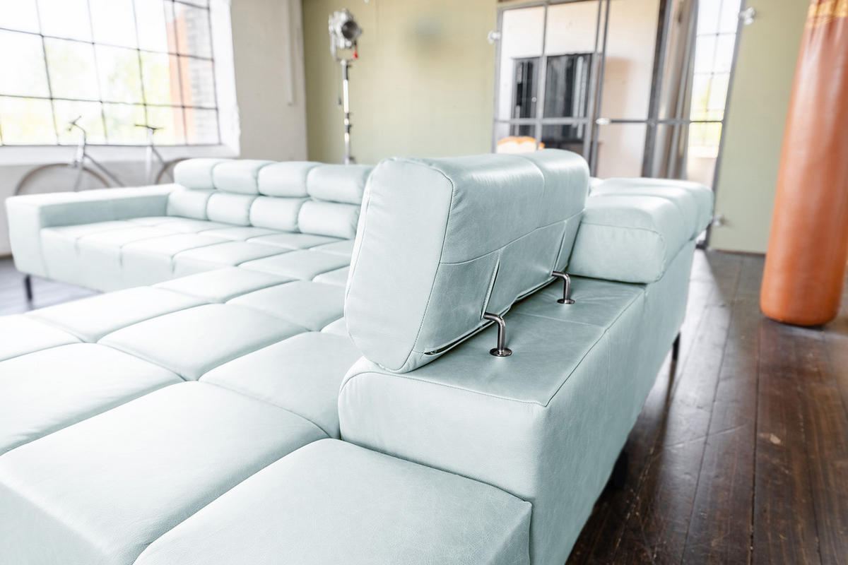 ECKSOFA NELSON Hellblau Leder Relaxfunktion - Schwarz/Hellblau, Leder/Metall (321/216cm) - KAWOLA