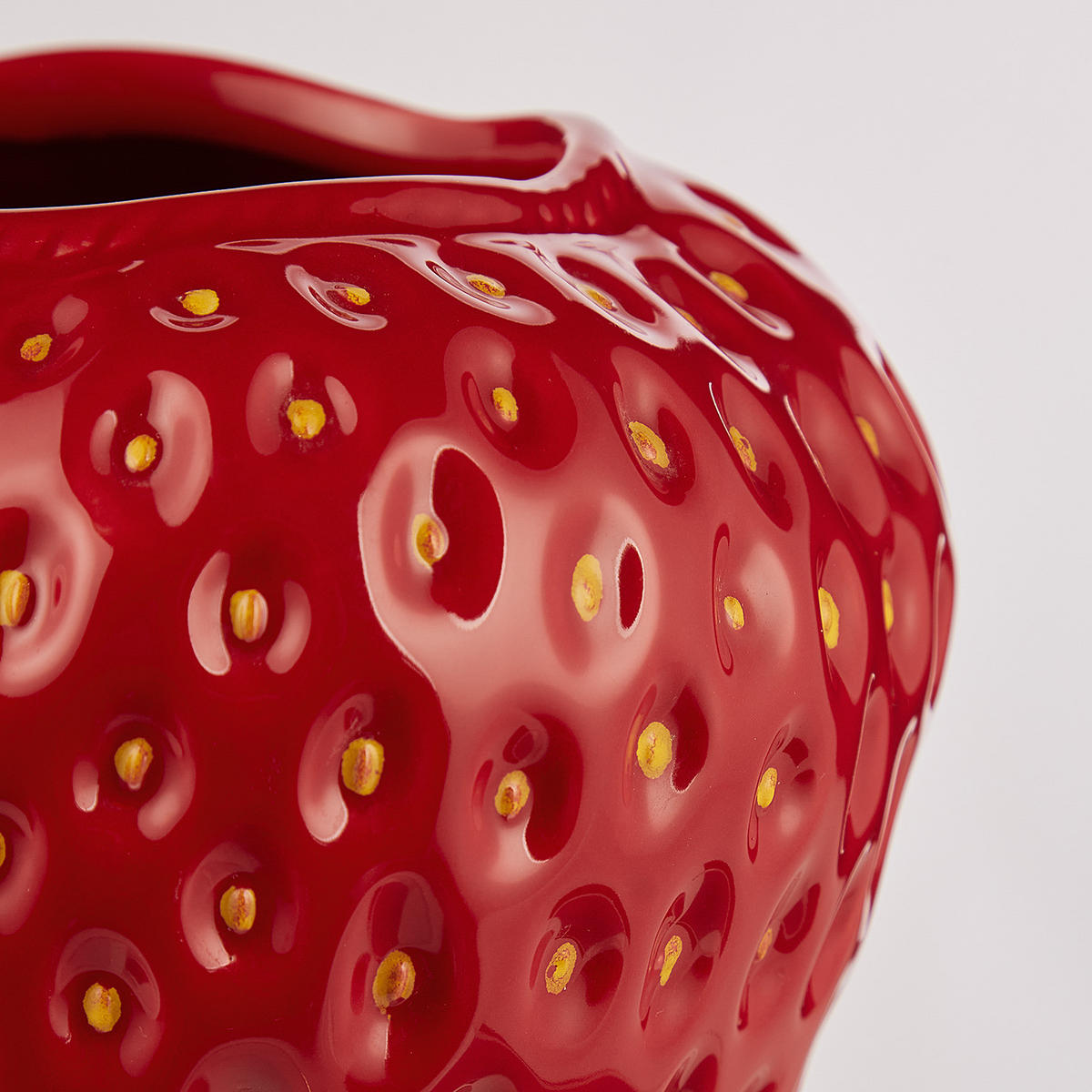 VASE Strawberry - Rot, Keramik (27cm) - Butlers
