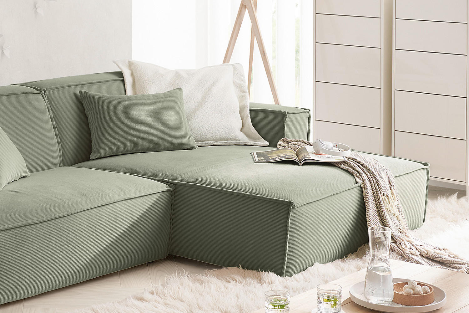 Thumbnail - Kawola Ecksofa, Hellgrün, Textil, Echtholz, 3-Sitzer, Füllung: Kaltschaum, Ottomane rechts, 276x168 cm, Wohnzimmer, Sofa...