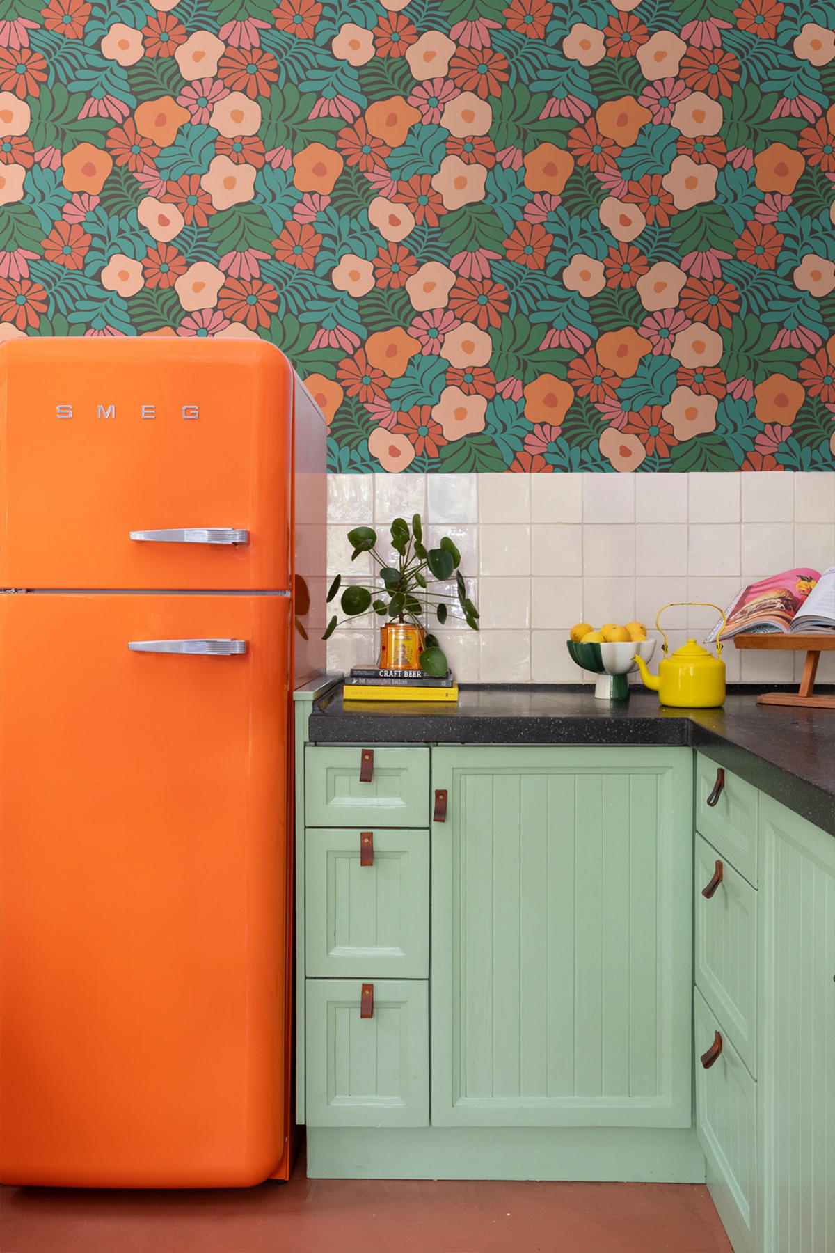TAPETE Blumen im Matisse-Stil 53 cm x 10.05 m - Orange, Papier (53/1000cm) - ESTAhome