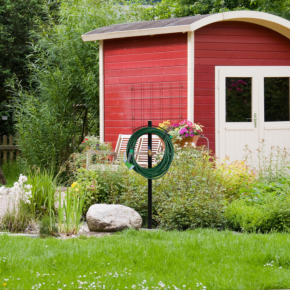 ZAPFSTELLE - Schwarz, Metall (33/107.5/18cm) - Relaxdays