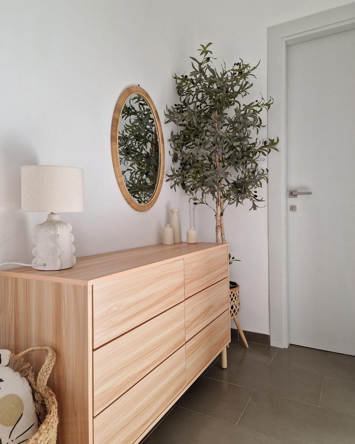 KOMODA s 6 zásuvkami Světle hnědá Sharpe - hnědá, kompozitní dřevo (120/74/40cm) - Beliani
