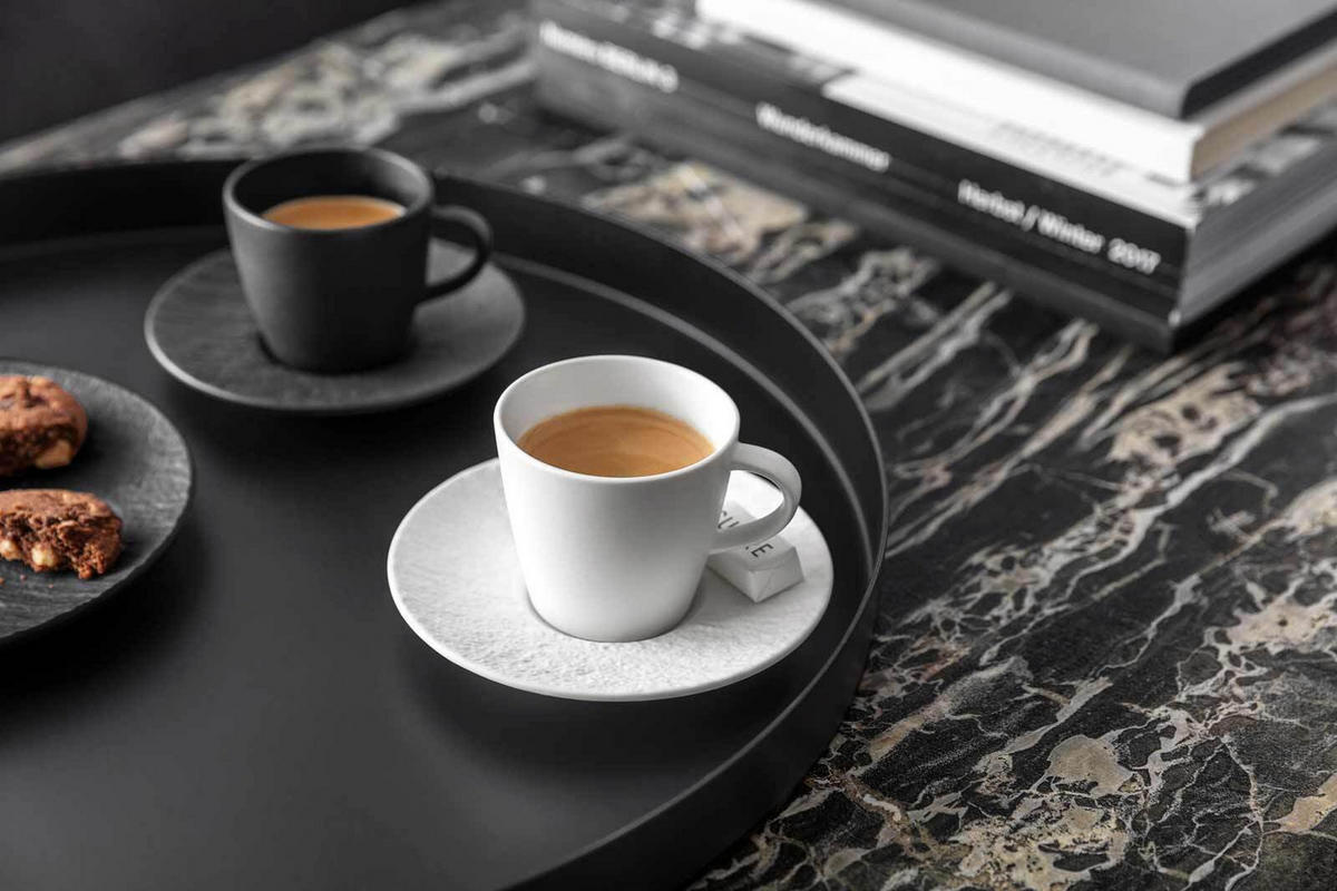 KAFFEETASSE MIT UNTERTASSE Manufacture Rock Glow schwarz 150 ml - Schwarz, Keramik (15.4/9.2/15.4cm) - Villeroy & Boch