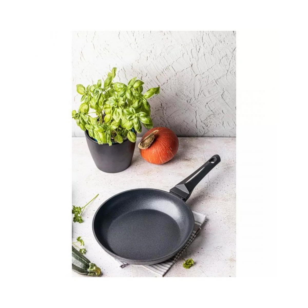 PFANNE Schwarz 20/20/4.2 cm KB7688 - Schwarz, Metall (20cm) - Klausberg 