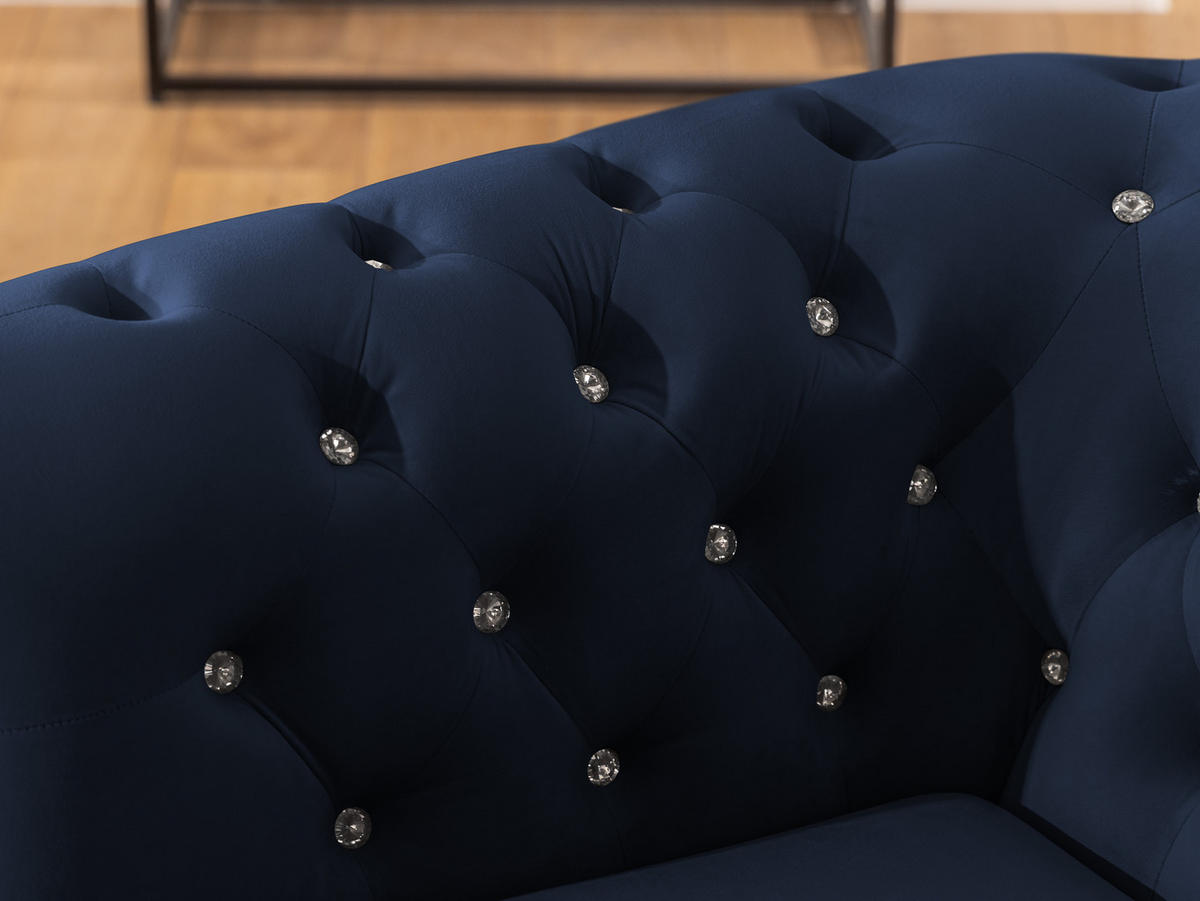 CHESTERFIELD-SOFA 2-Sitzer mit Schlaffunktion Cleo Blink Marineblau Samt mit Kristallsteppung und braunen Massivholzfüßen - Blau/Braun, Holz/Textil (148/72/86cm) - S-Style Möbel