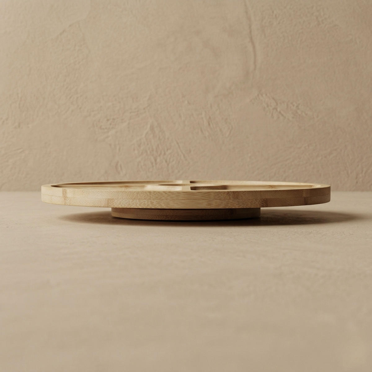 SERVIERTELLER Bambus Giro rund Beige 33/33/2,9 cm - Beige, Naturmaterialien (33/2.9/33cm) - AROMELIO