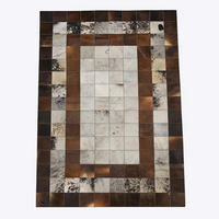 TEPPICH Patchwork Kuhfell Rahmenmuster Quadrate handgefertigt 200/300 cm - Dunkelbraun/Hellgrau, Fell (200/300cm) - Provellus