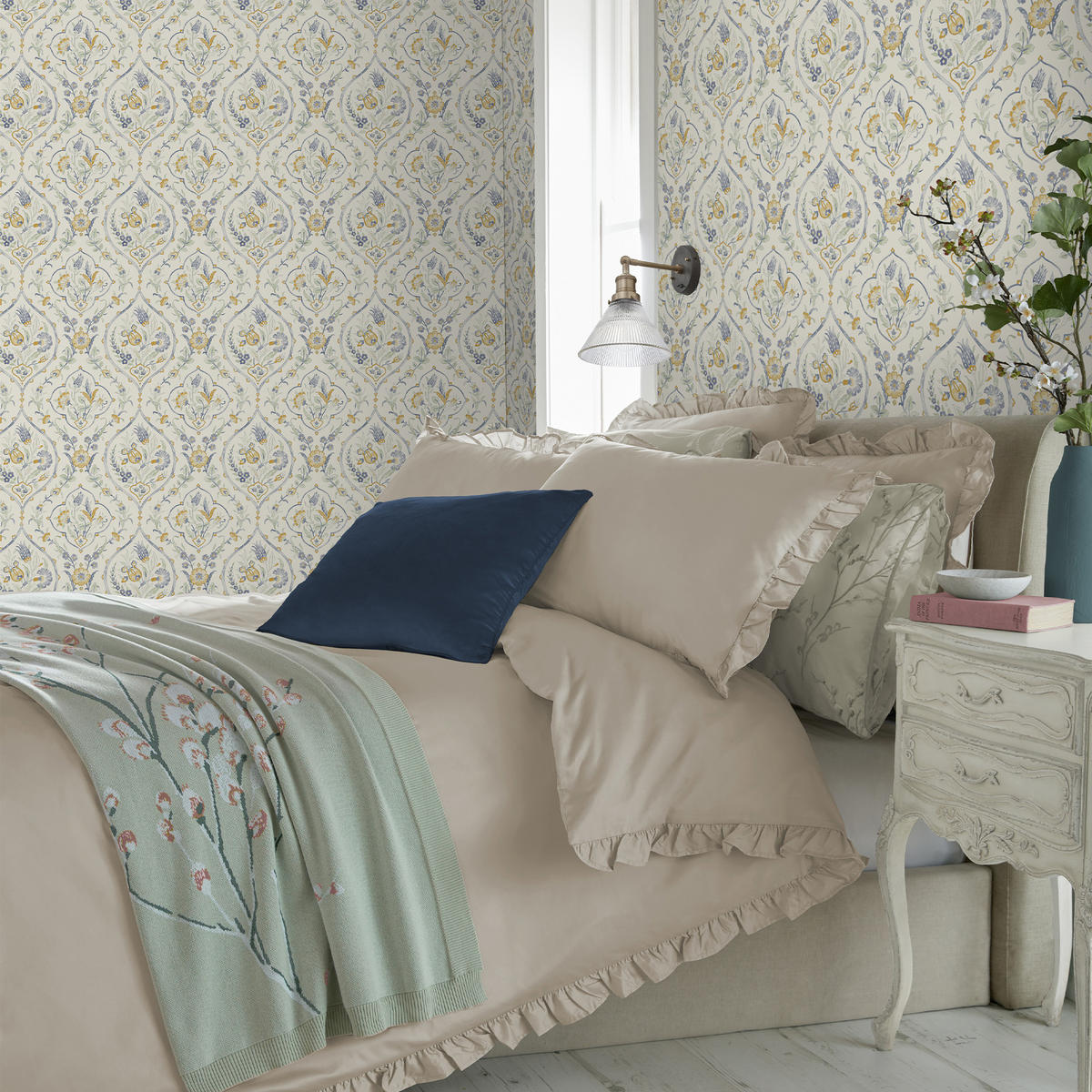 VLIESTAPETE Foscot Damask Pale Ochre Yellow Vliestapete - Gelb, Papier/Kunststoff (52/1000cm) - Graham & Brown