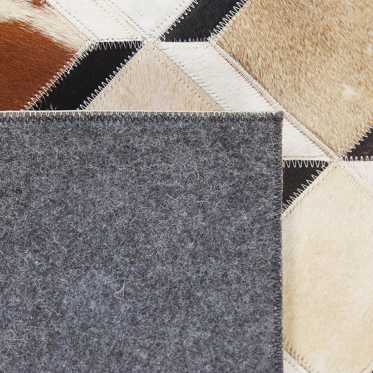 PATCHWORK-TEPPICH Serinova 200/140 cm - Braun, Fell (140/200cm) - Beliani