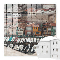 SCHLÜSSELBOX Weiß 30x30 cm – Türöffnung nach rechts - Eine Küstenstadt - Beige, Metall (30/30/5cm) - TULUP