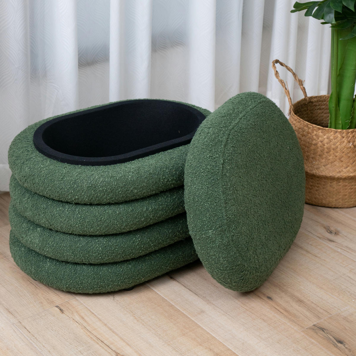 HOCKER Blossom S mit Stauraum Sitzhocker Ottomane Boucle-Polster Dunkelgrün - Grün, Textil (60/42/45cm) - SVITA