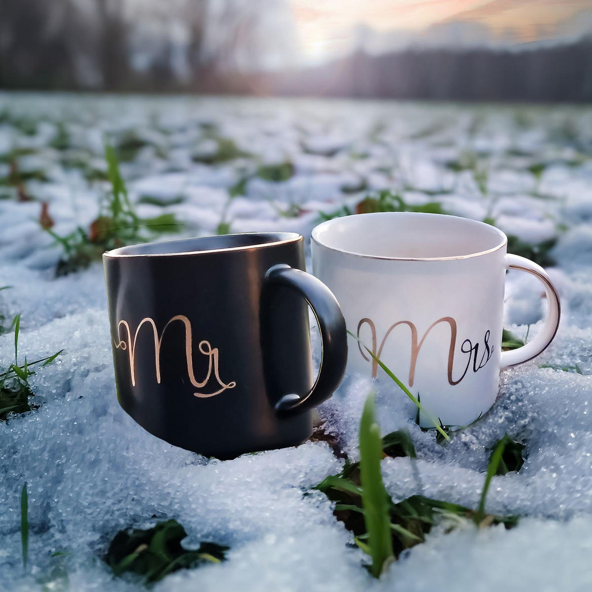 KAFFEETASSE mit Goldrand und Aufschrift Mrs & Mr 300 ml (2-tlg.) - Schwarz, Keramik (0.3L) - Intirilife