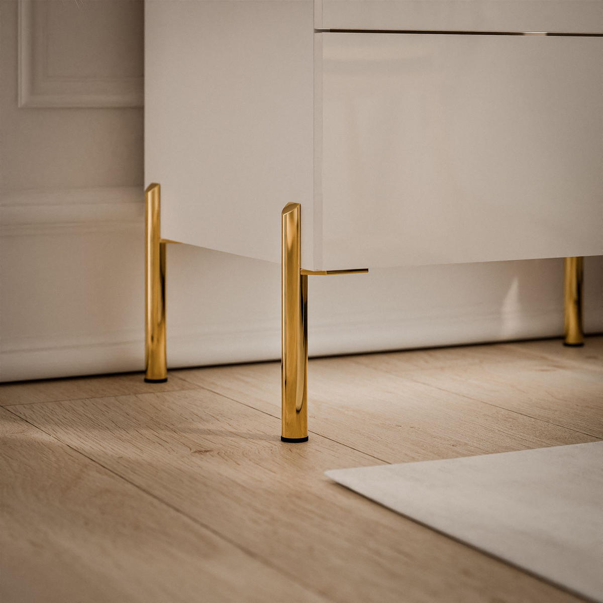 NACHTTISCH AURORA II auf gerade Gold Chrom Beine Weiß / Weiß hochglanz - Weiß Hochglanz/Goldfarben, Holzwerkstoff/Metall (50/54/37cm) - Lookway