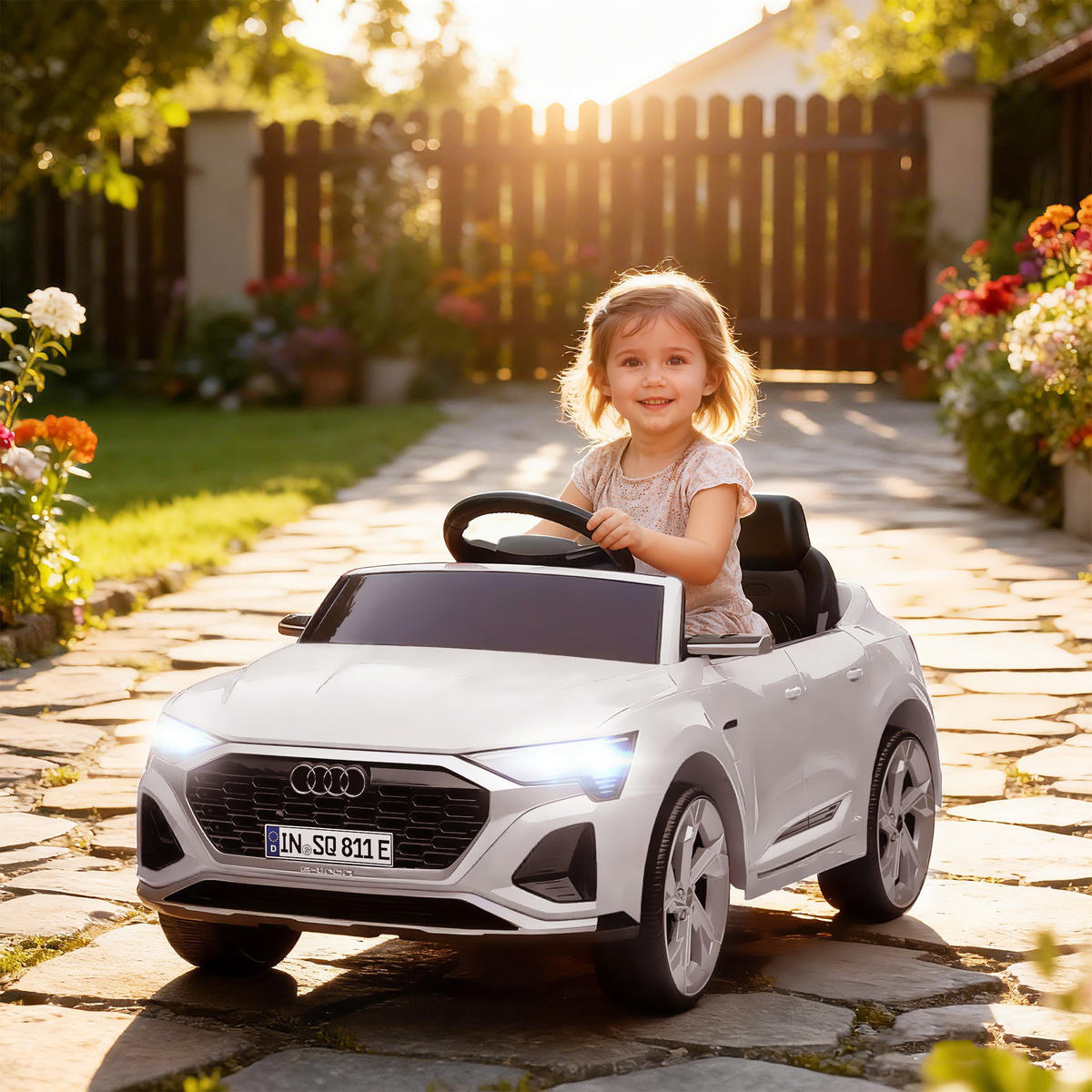 ELEKTRO-KINDERAUTO DE-06253 Audi Q8 lizenziert mit Fernsteuerung Weiß - Weiß, Kunststoff/Metall (98/49.5/43cm) - ComfortXL