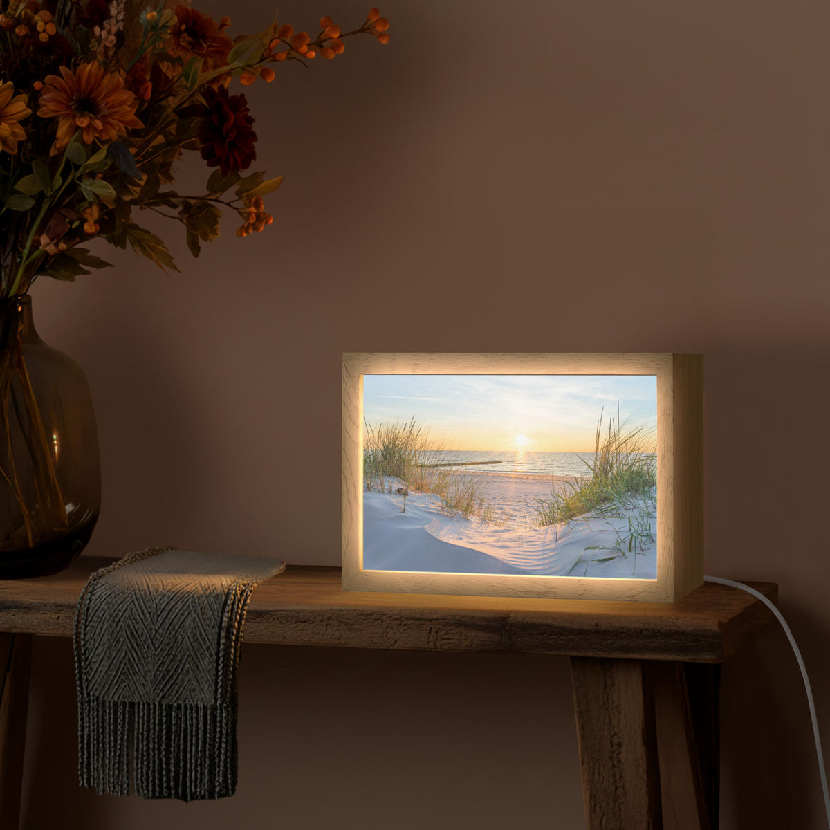 STOLNÍ LAMPA Pláž - Slunce - Duna - Tráva - Písek - Horizont 30x20 cm - koňaková, kompozitní dřevo (8/30/20cm) - OnlyWow