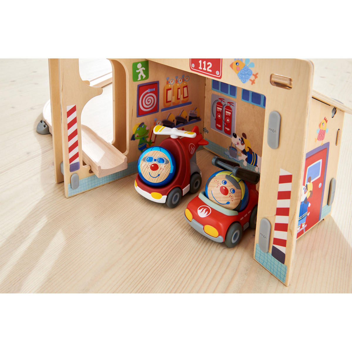 SPIELZEUGAUTO Kullerbü Spielbahn Feuerwehrwache, ab 2 Jahren - Multicolor, Kunststoff (31.5/47.5cm) - Haba