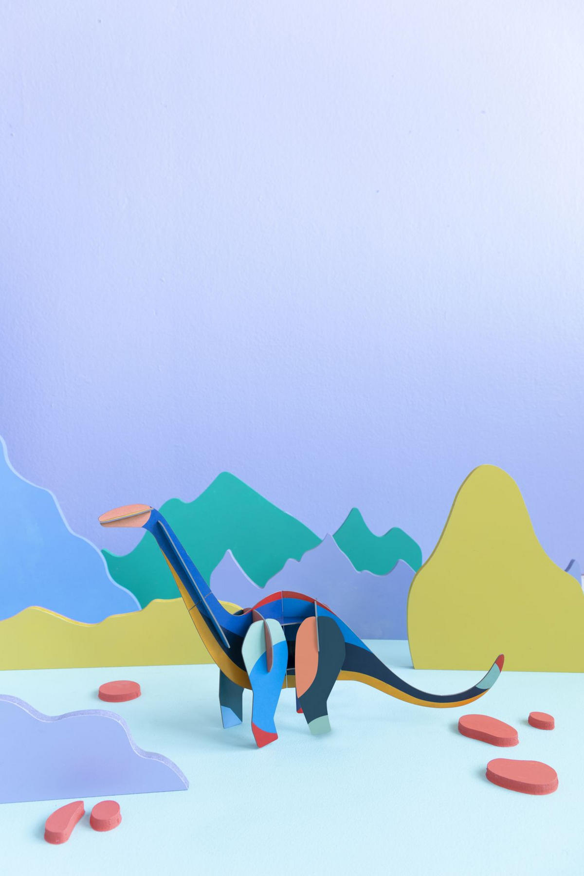 DEKOFIGUR Riesen-Dino 8/25 cm - Multicolor, Wellpappe (8/25/48cm) - KUNSTLOFT