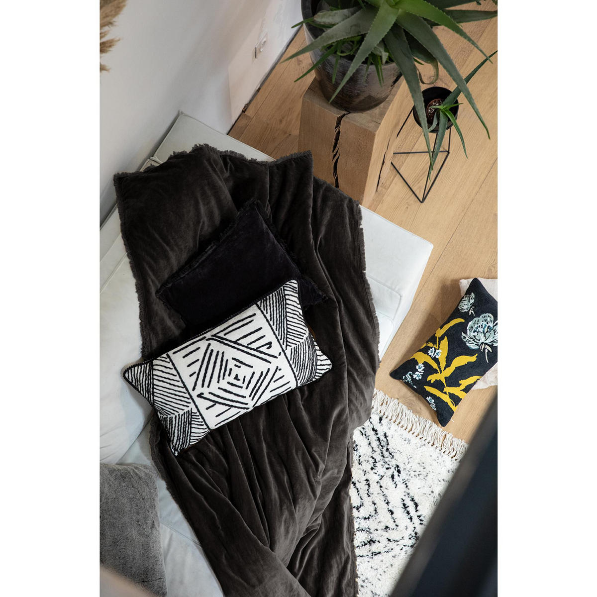 BETTÜBERWURF Fara umbra 240 x 260 cm - Grau, Textil (240/260cm) - Vivaraise
