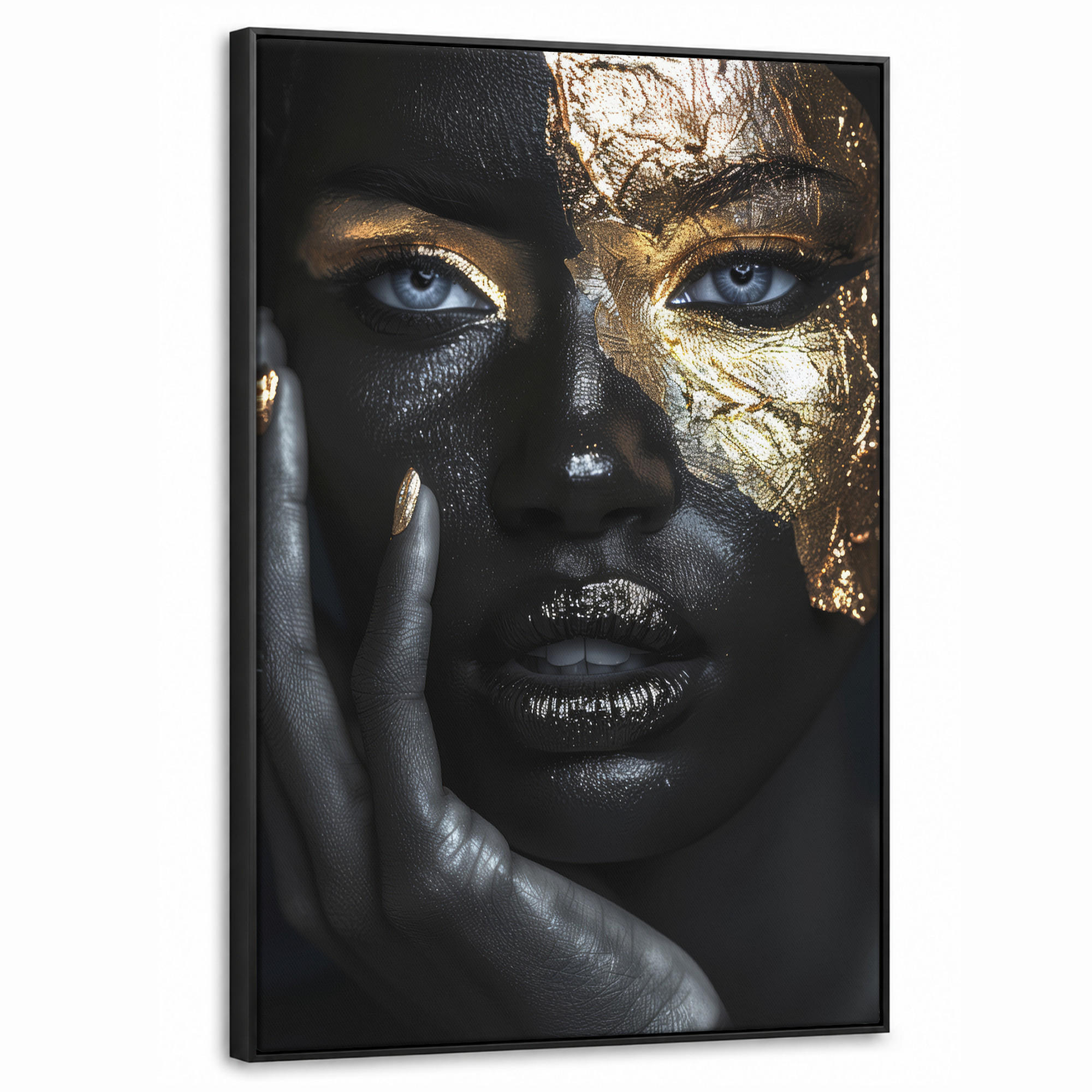 LEINWAND Bilder mit Rahmen - Frau - Gold - Porträt - Schwarz-Weiß - Luxus - 60x90 - Hellblau, Textil (60/90cm) - MuchoWow