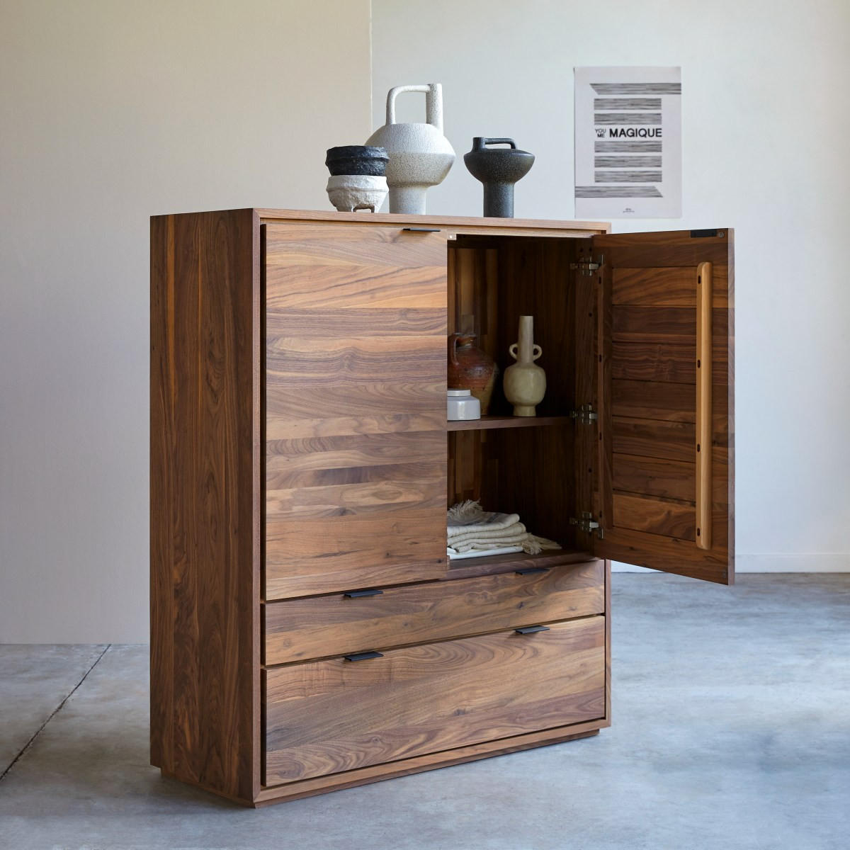 SCHRANK Senson Braun aus Walnuss - Braun, Holz (110/128/43cm) - Tikamoon