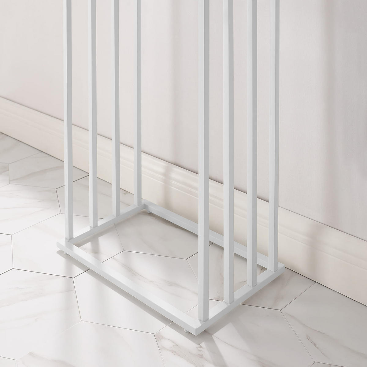 HANDTUCHHALTER in Weiß - Weiß, Metall (45/93.5/29cm) - Home Collective