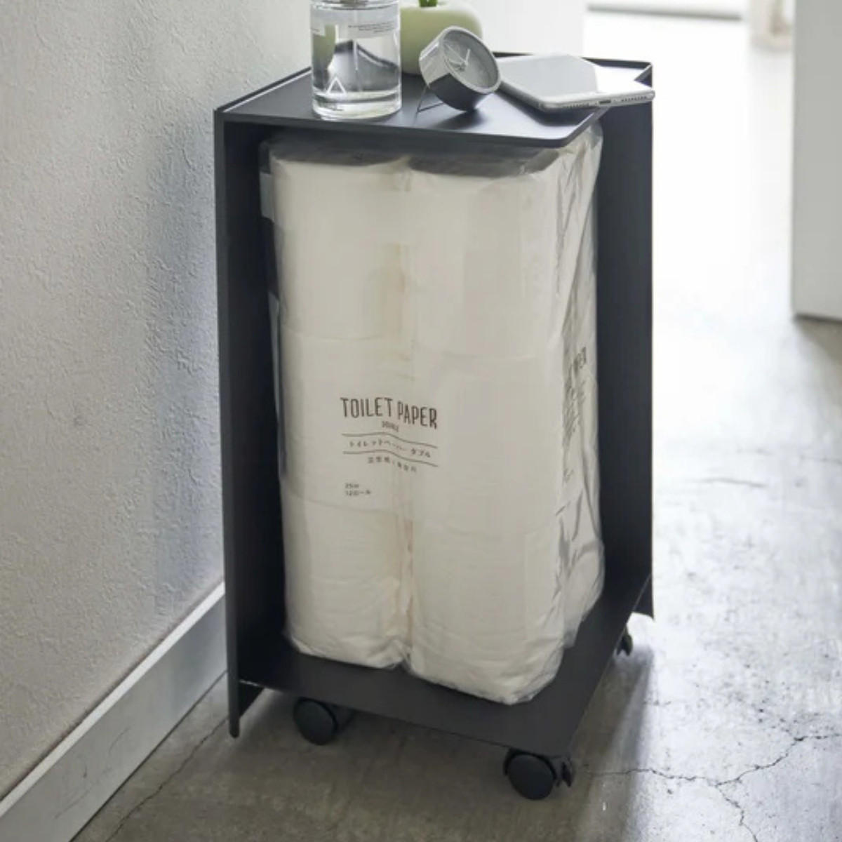 TOILETTENPAPIERHALTER mit rollen - tower 23,5/23,5/43 cm - Schwarz, Metall (23.5/43/23.5cm) - Yamazaki