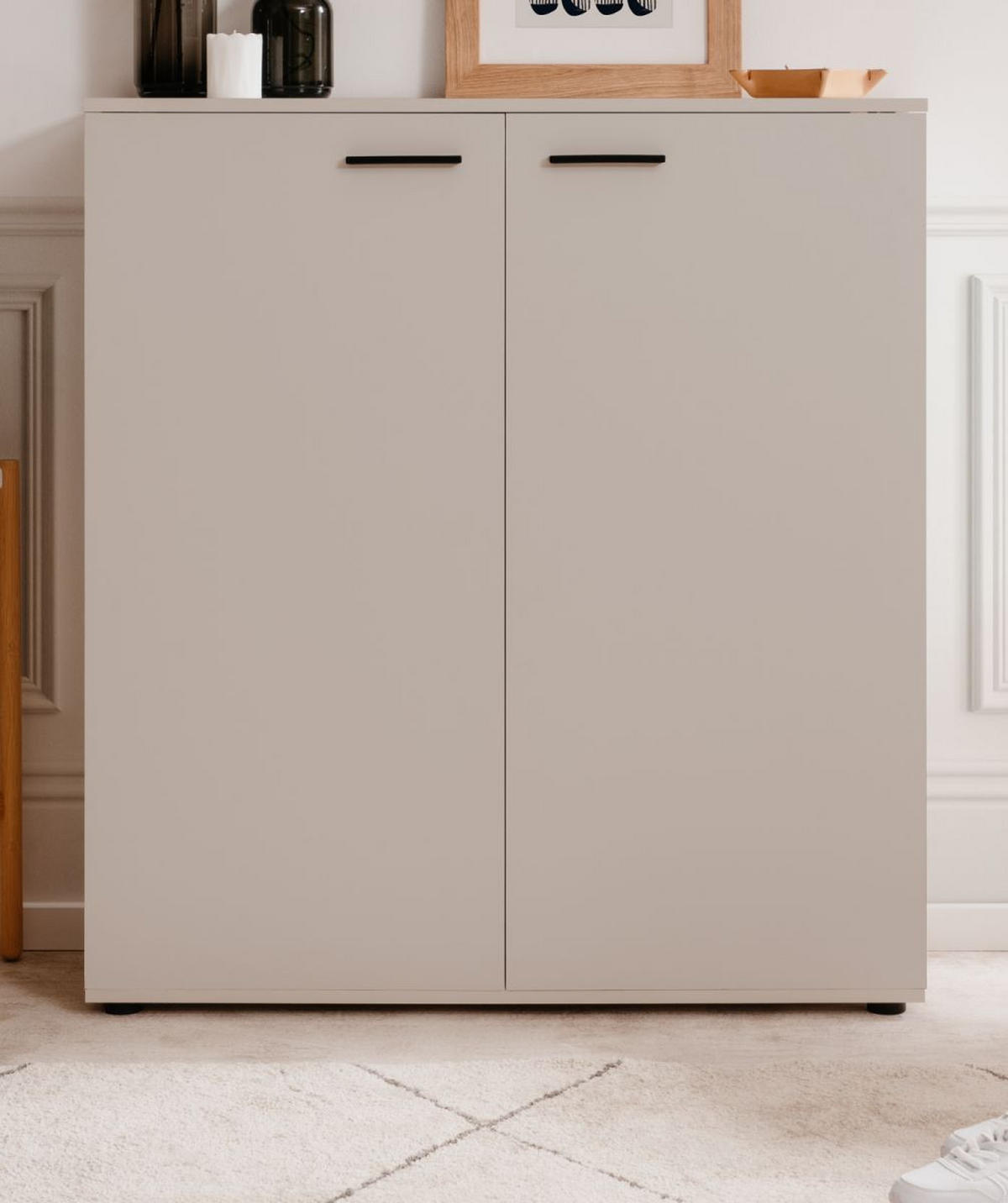 SCHUHSCHRANK Samt 100 cm, Schuhkommode aufklappbar bis 24 Paar Schuhe - Beige/Schwarz, Holzwerkstoff/Kunststoff (100/110/34cm) - Furn.Design
