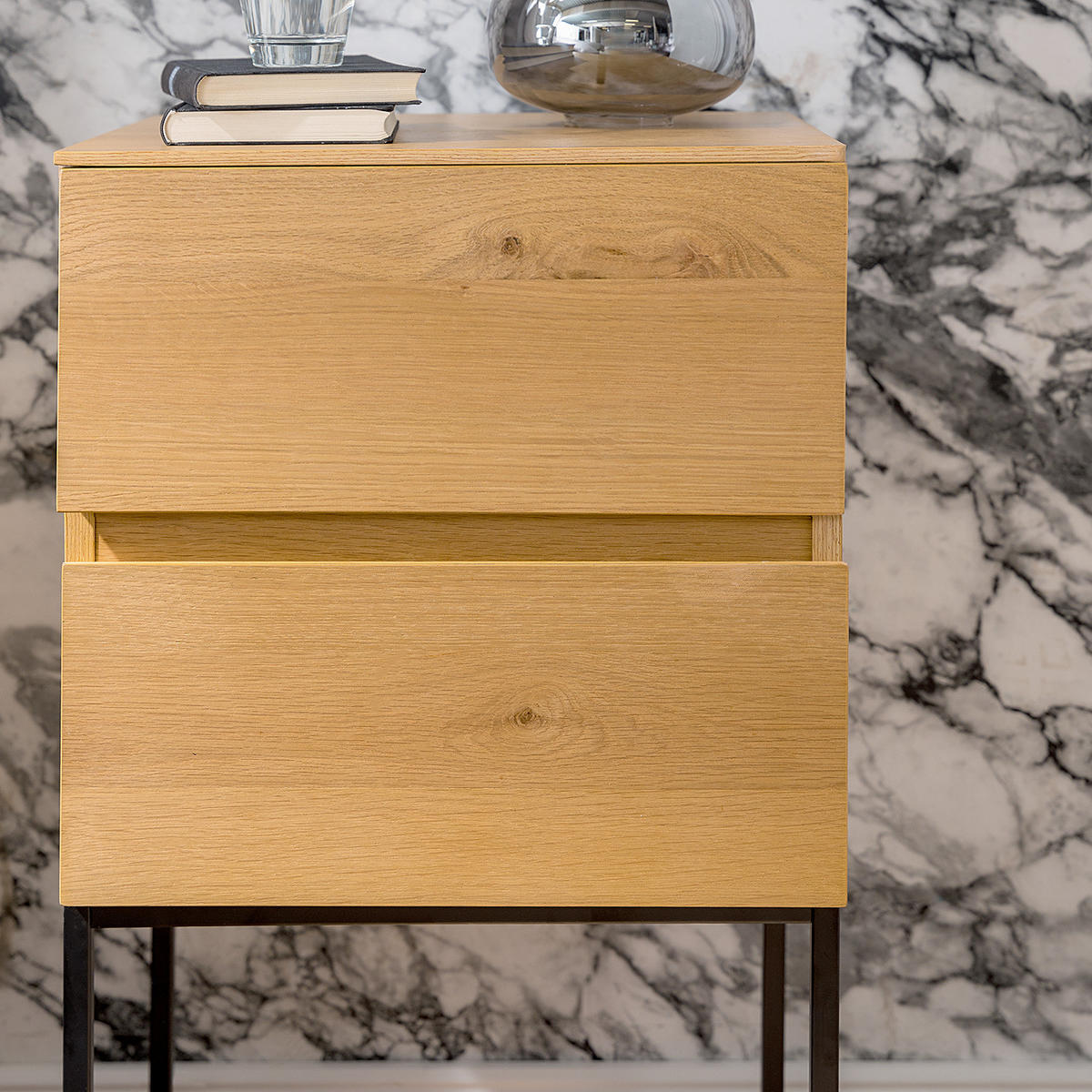 NACHTKOMMODE - Echtholzfurnier / Eisen - Eichefarben/Schwarz, Holzwerkstoff (42/75/40cm) - home24