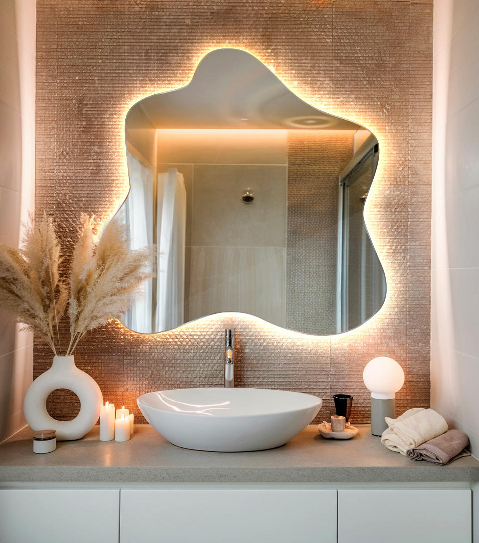 LED SPIEGEL 48,3 x 47,9 cm Unregelmäßige Form Warmweiß 3000K - Transparent, Glas (48.3/48.3/0.4cm) - TULUP