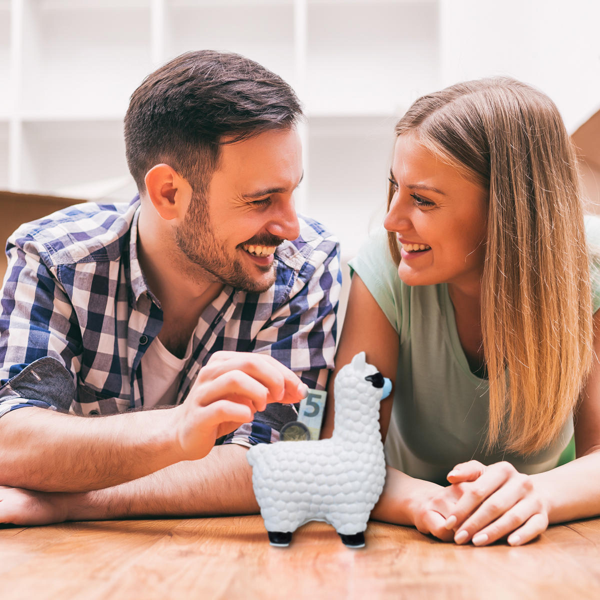 LAMA Spardose - Weiß, Keramik (11/15.5/6cm) - Relaxdays