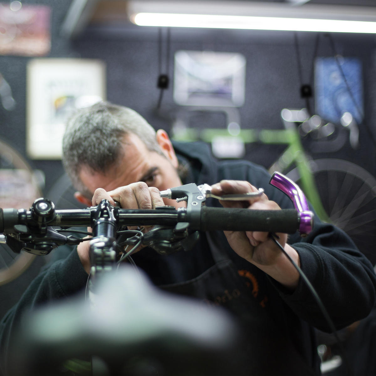 FAHRRADLIFT - Schwarz, Kunststoff/Metall (25/7.5/9cm) - Relaxdays