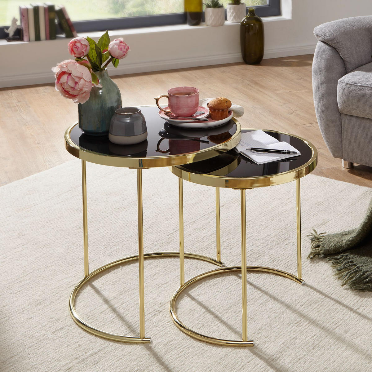 SATZTISCH Set – 2-teilig Metall Hochglanz schwarzes Glas 50/42 cm - Goldfarben/Schwarz, Glas/Metall (50/50/50cm) - KADIMA DESIGN