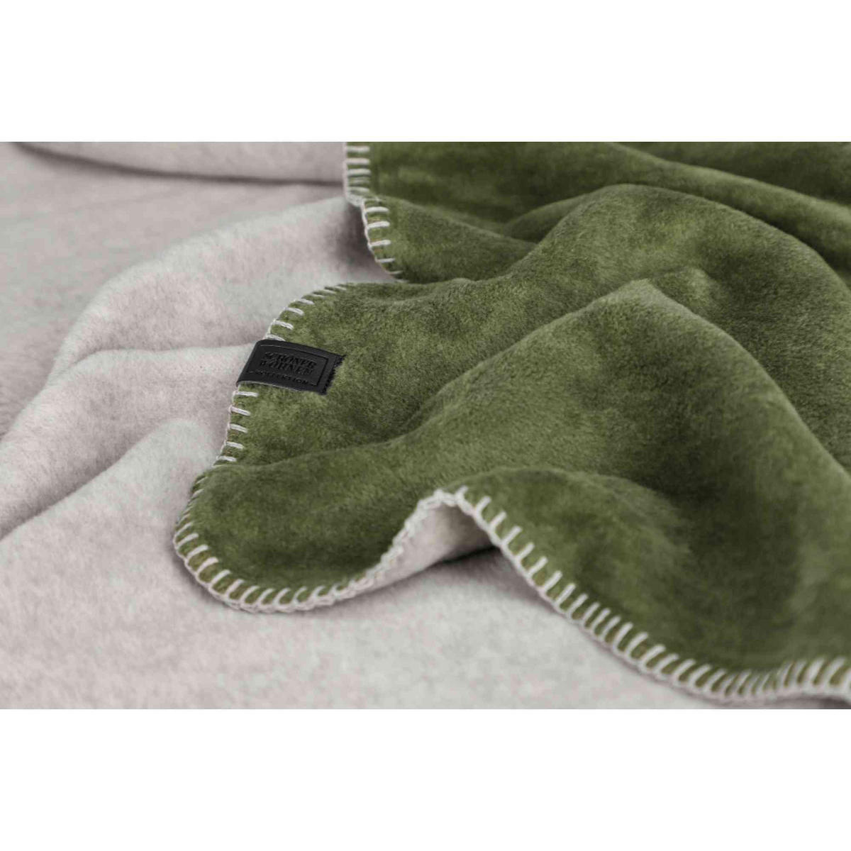 WOHNDECKE FAVORIT - Olivgrün, Textil (150/200cm) - Schöner Wohnen