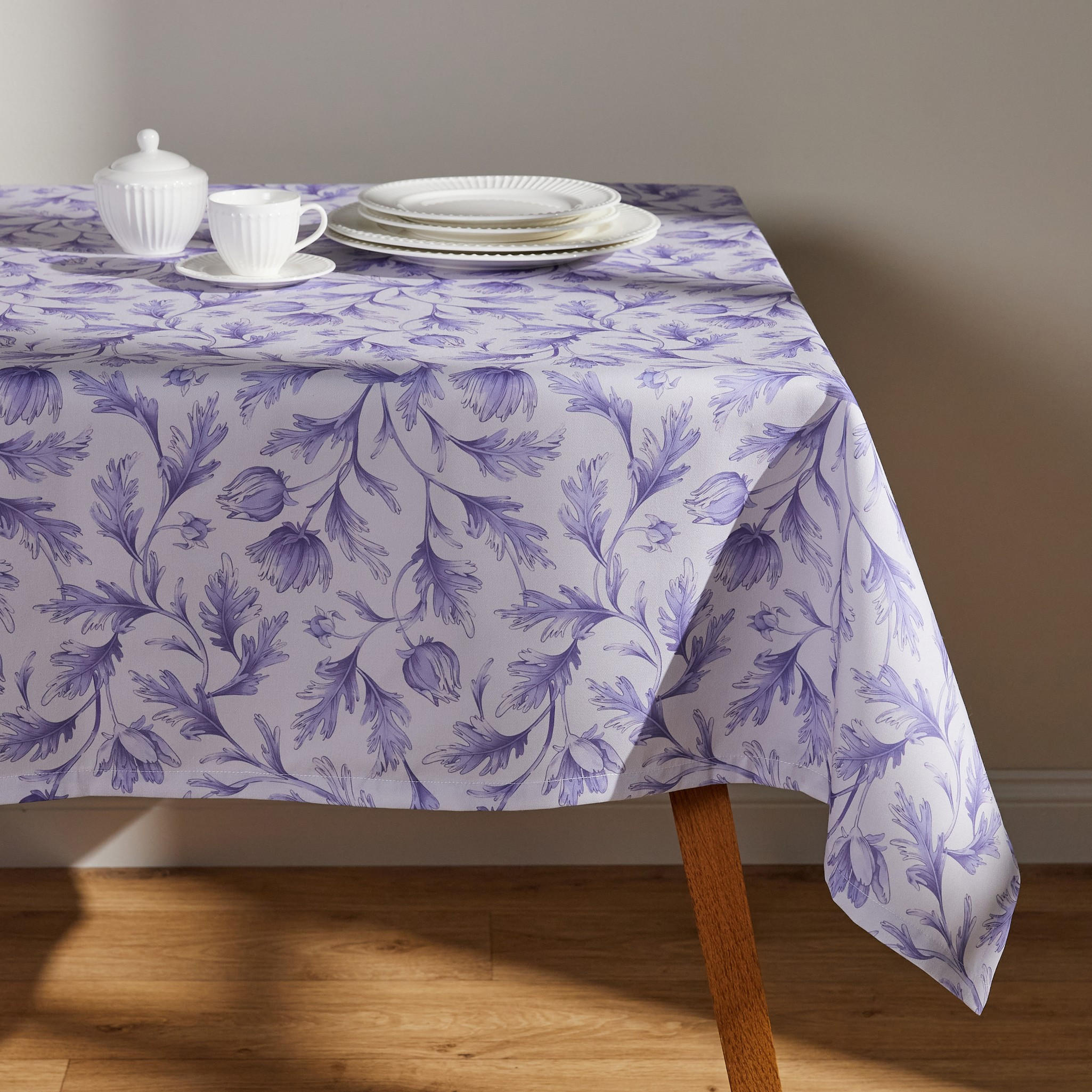 TISCHDECKE Amantello - Violett, Textil (220/150/1cm) - home&you