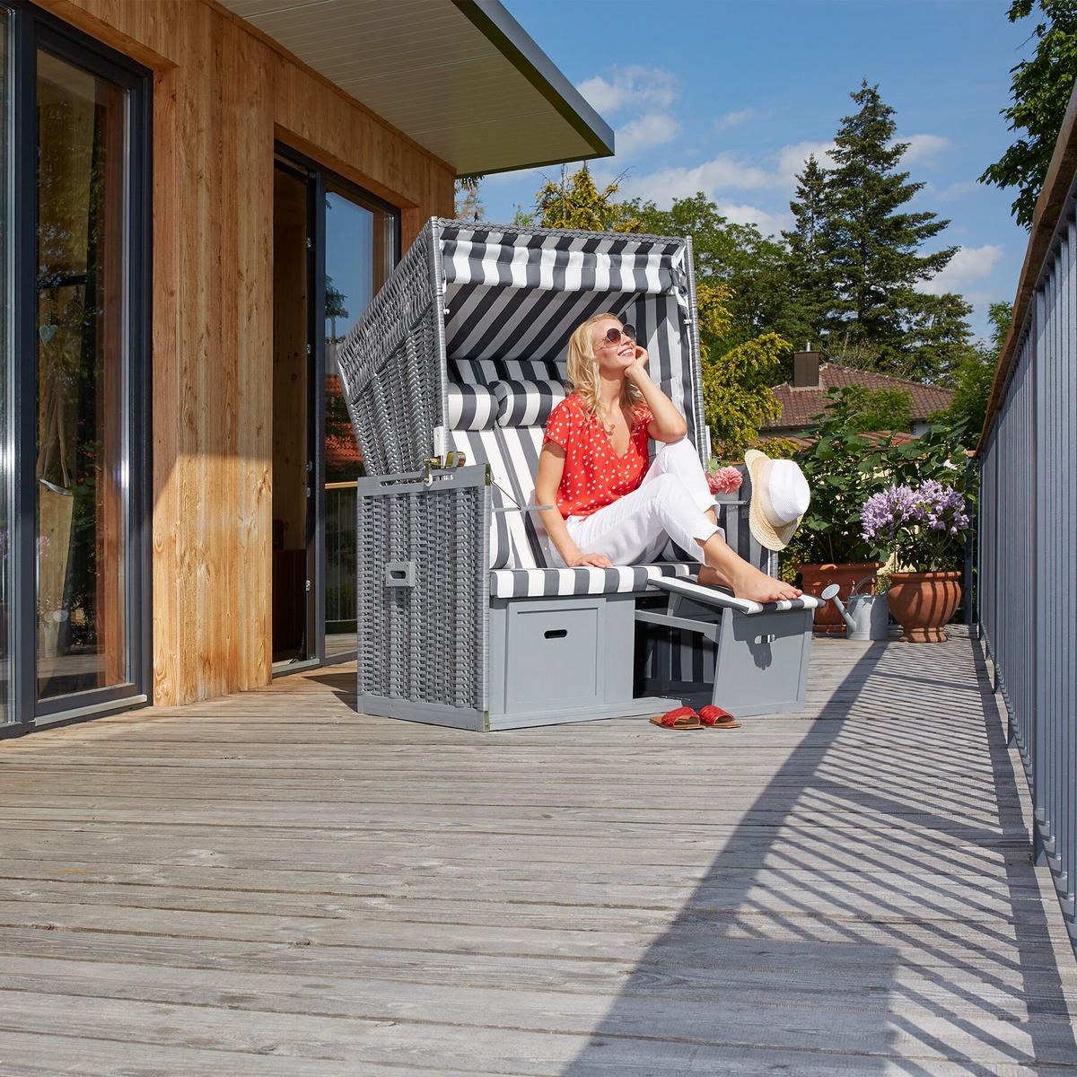 STRANDKORB Sylt,115 x 158 x 78 cm,grau/weiß - Weiß/Grau, Holz (78/158/115cm) - tectake