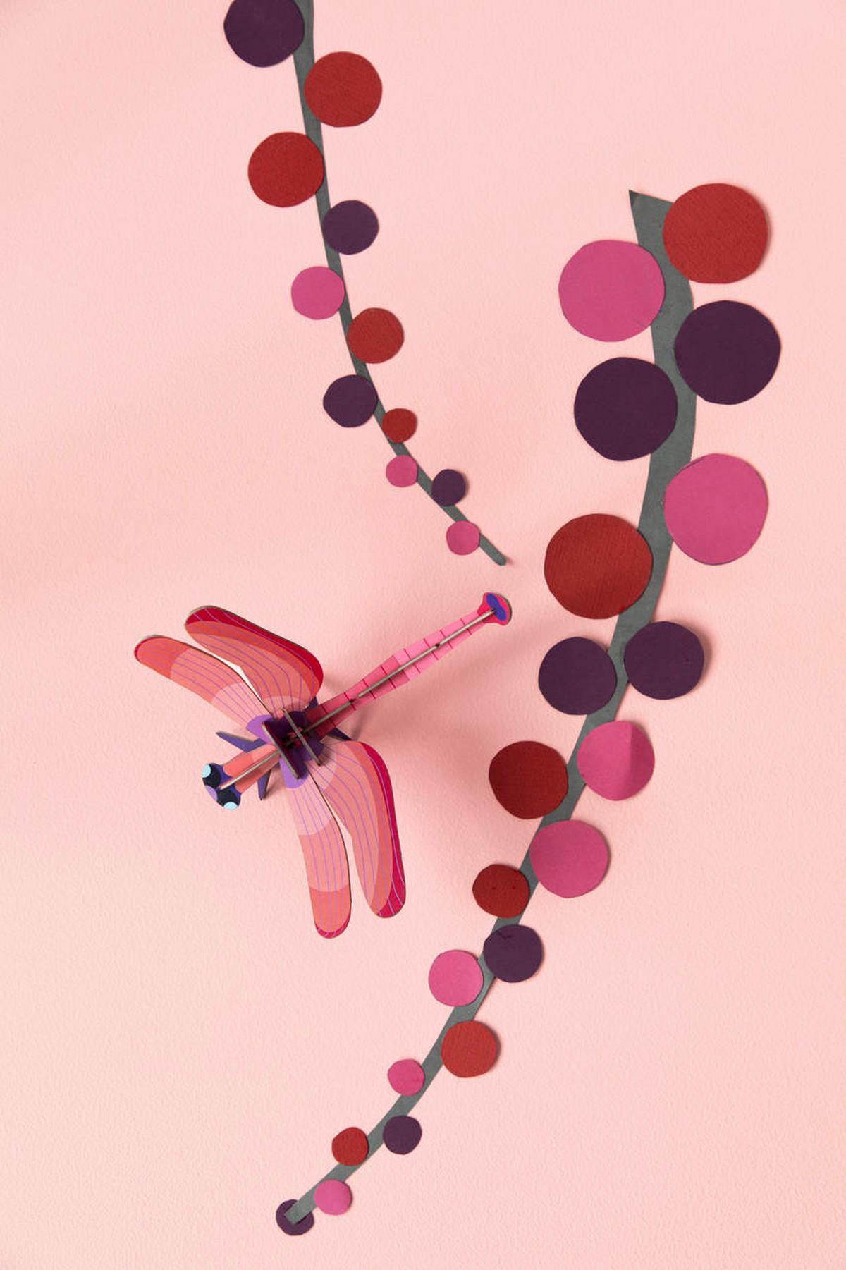 WANDDEKO Rubinlibelle 17/8 cm - Pink, Wellpappe (17/8/16cm) - KUNSTLOFT