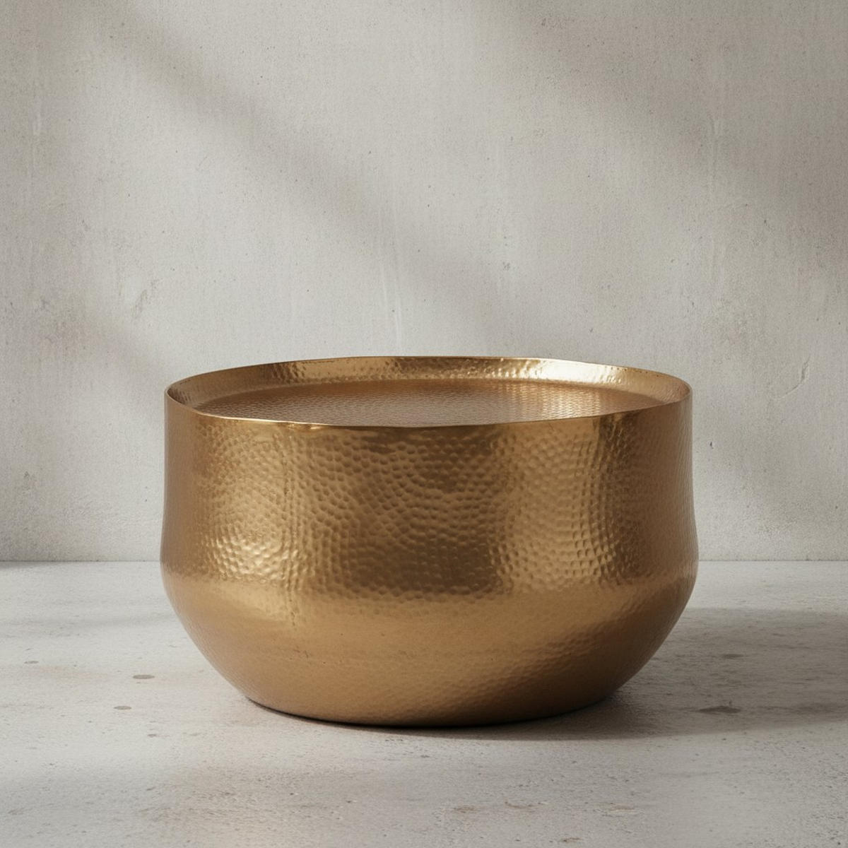 COUCHTISCH Orientalisch mit Hammerschlag-Struktur aus Aluminium und hohler Bauweise, Gold 60x60x35 cm - Goldfarben, Metall (60/60/35cm) - KADIMA DESIGN