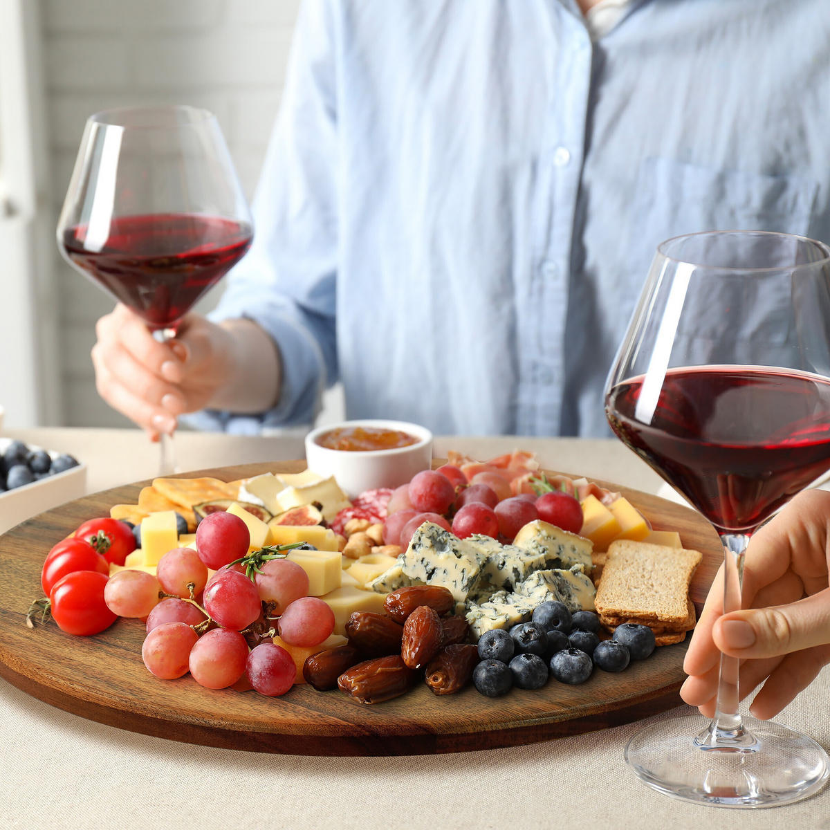 OTOČNÝ tác - hnědá, dřevo/plast (40.6/2/40.6cm) - Relaxdays