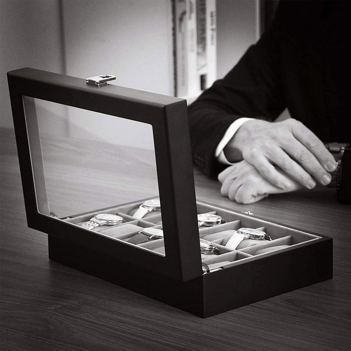 UHRENBOX Port Louis - Schwarz, Glas (18.6/8.5/32cm) - Hansiro