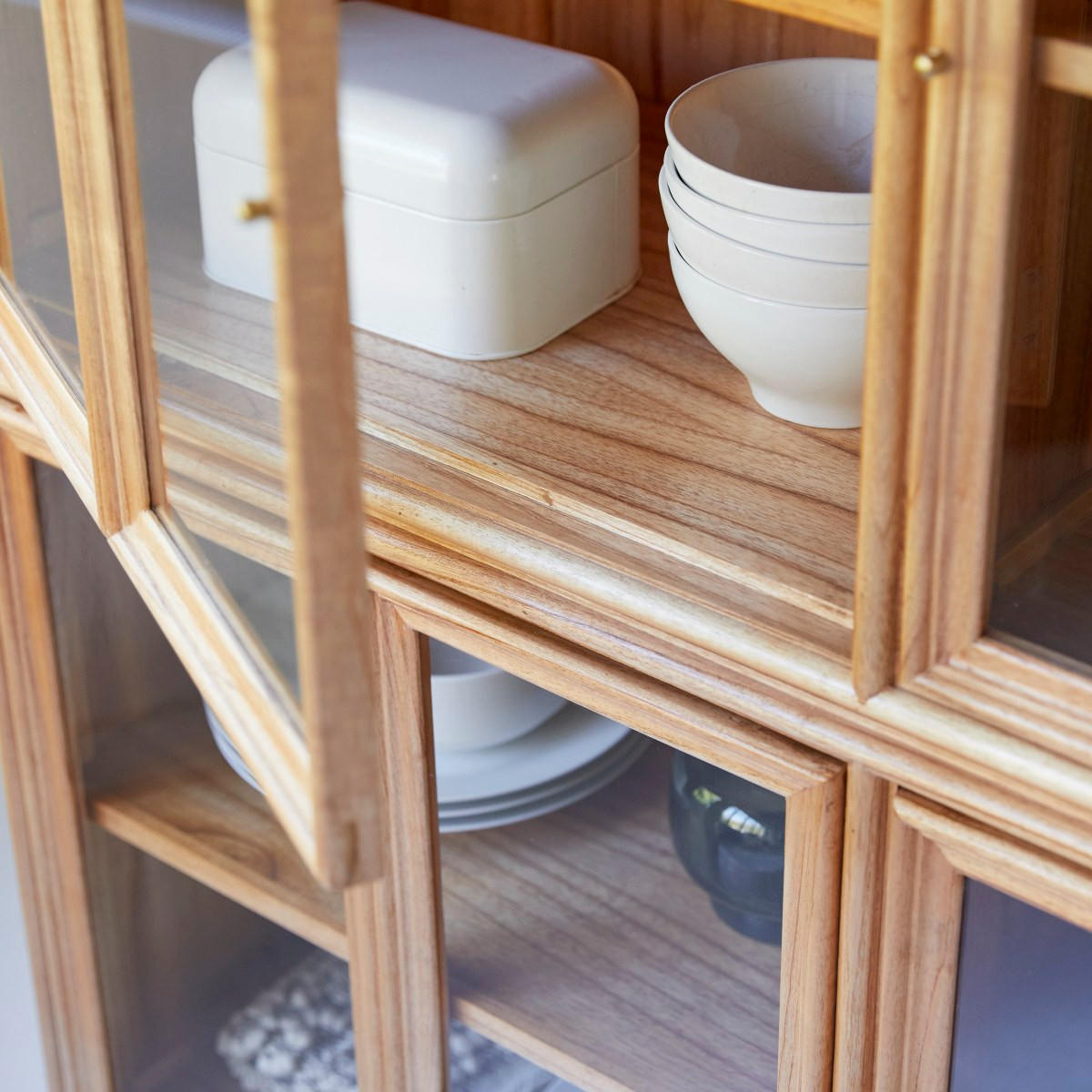 VITRINENSCHRANK Alex Natur aus Helles Mindiholz - Naturfarben, Holz (120/160/41cm) - Tikamoon