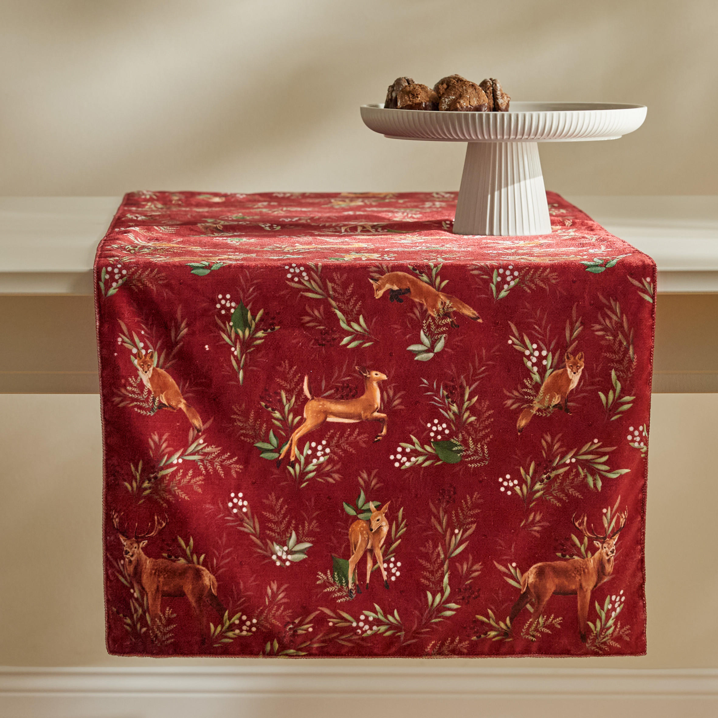 TISCHLÄUFER WILDERO 45x180 cm, Rot, Weihnachten Deko Tischdecke, Christmas - Rot, Kunststoff (180/45/1cm) - home&you