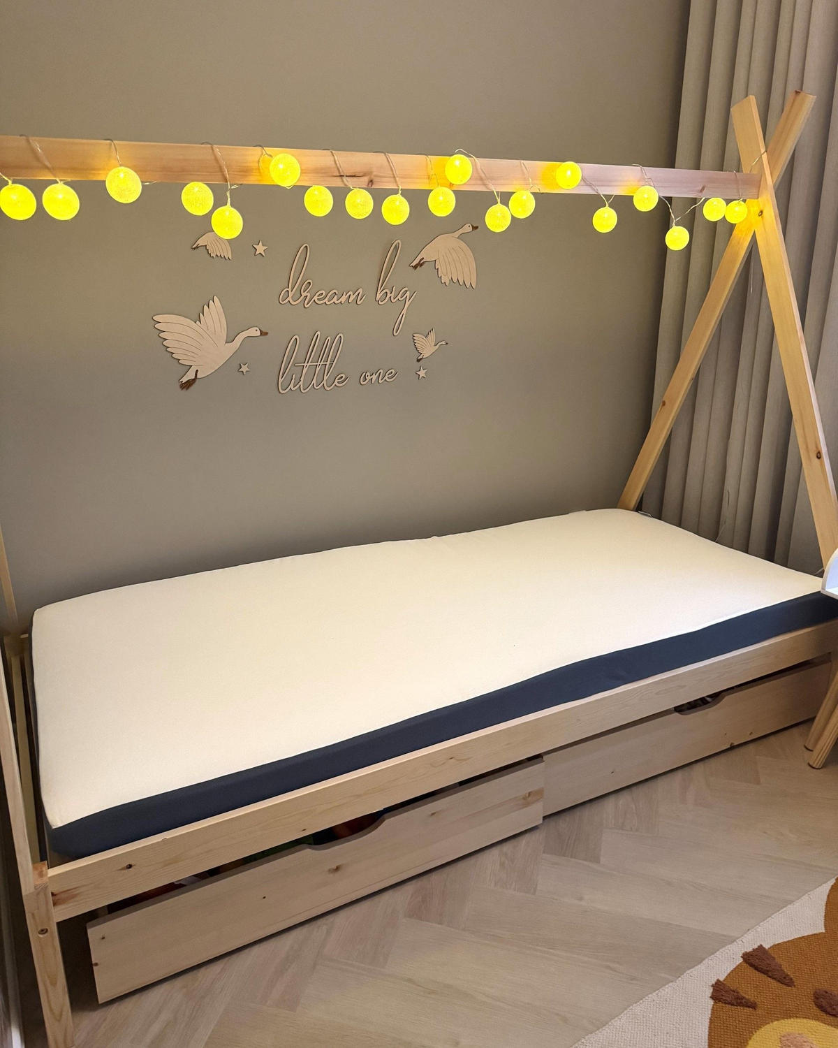 PĚNOVÁ MATRACE středně tuhá 90/200/10 cm Piccolo - bílá, textil (90/200cm) - Beliani