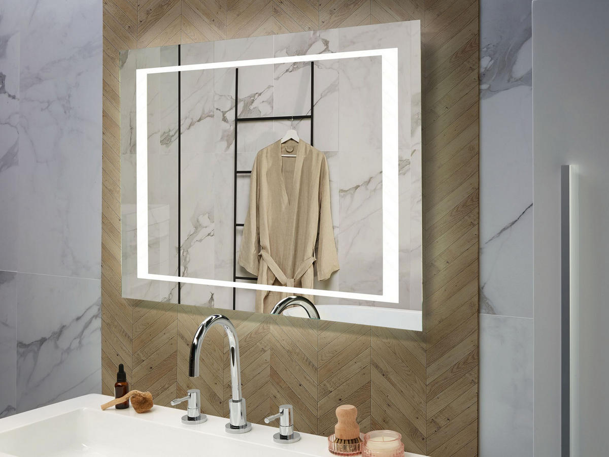 BADSPIEGEL mit LED-Beleuchtung rechteckig 80/60 cm Eyre - Silberfarben, Kunststoff (80/60/4cm) - Beliani