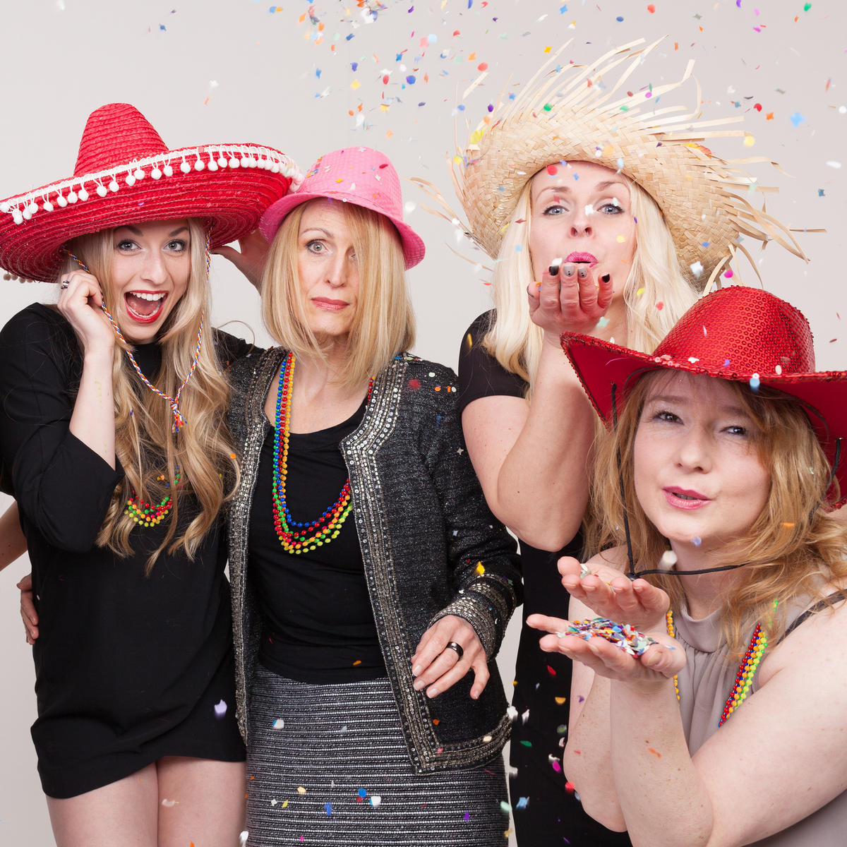 12XPERLOVÉ retiazky - viacfarebná, plast (1/49/0.5cm) - Relaxdays