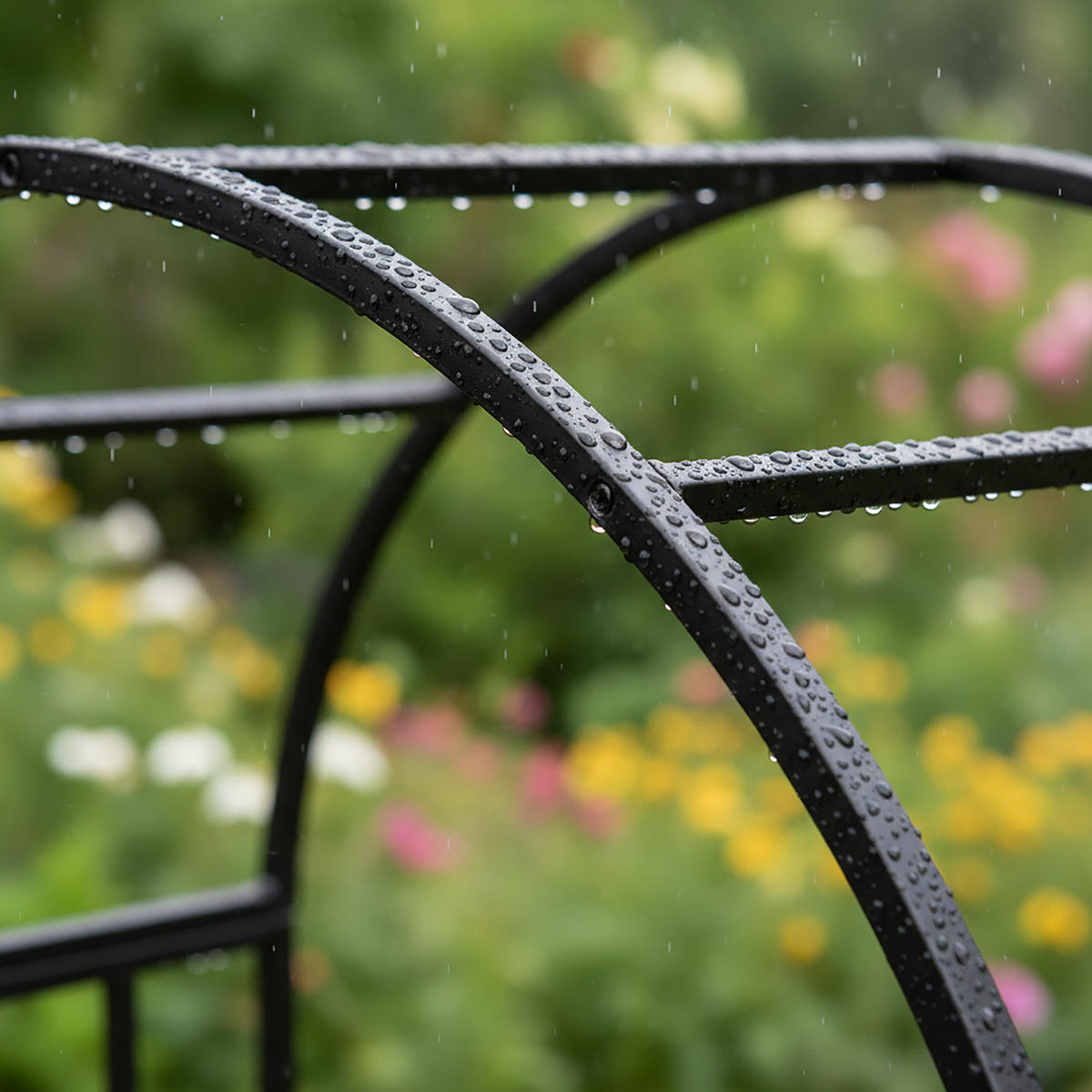 OBLÚK ruží - čierna, kov (216/206/216cm) - Relaxdays