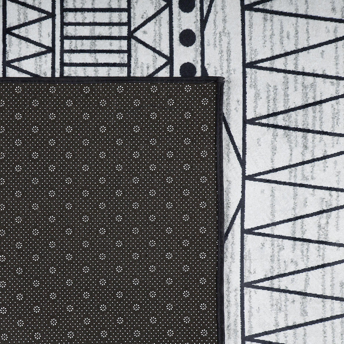 KURZFLOR-TEPPICH Keban 200/140 cm - Schwarz, Kunststoff (140/200cm) - Beliani