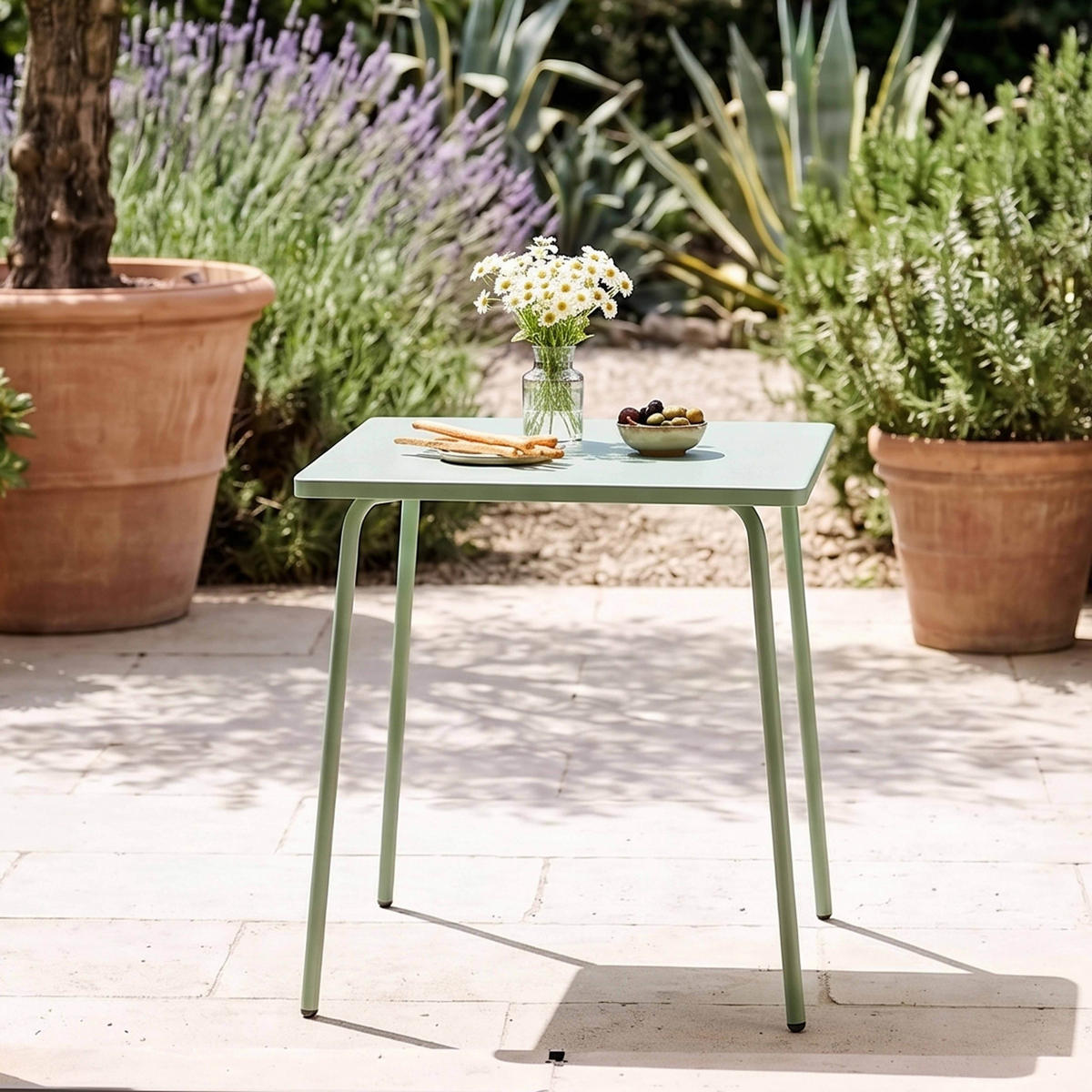 GARTENTISCH , Salbeigrünen - Salbeigrün, Metall (70/70/72cm) - Oviala