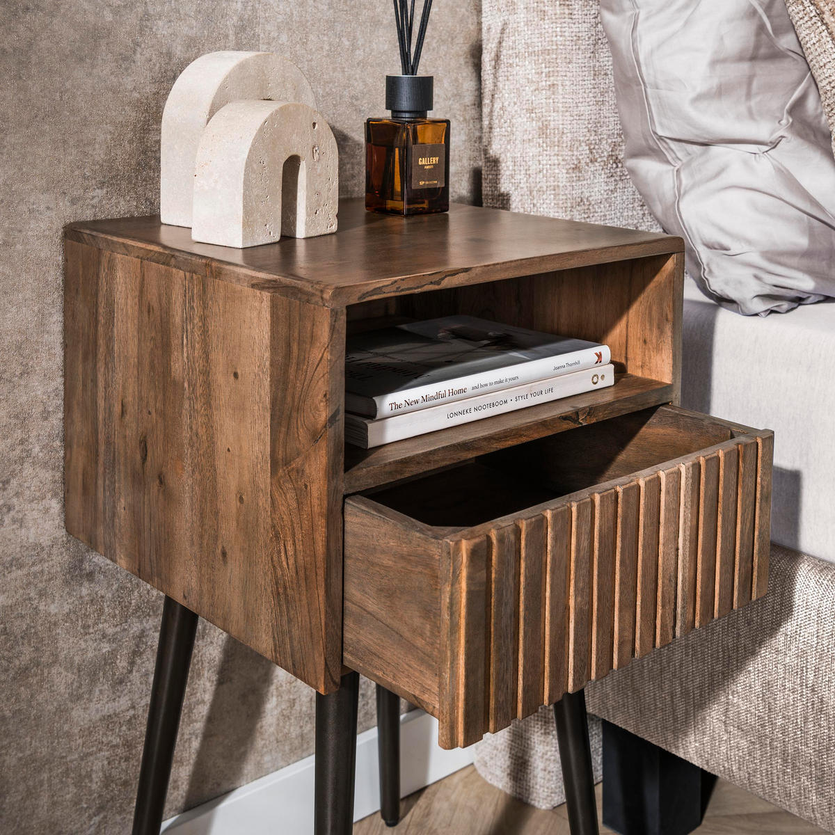 NACHTTISCH Carve - Braun - 35/35/61 cm - Braun, Holz (35/61/35cm) - Hoyz Collection