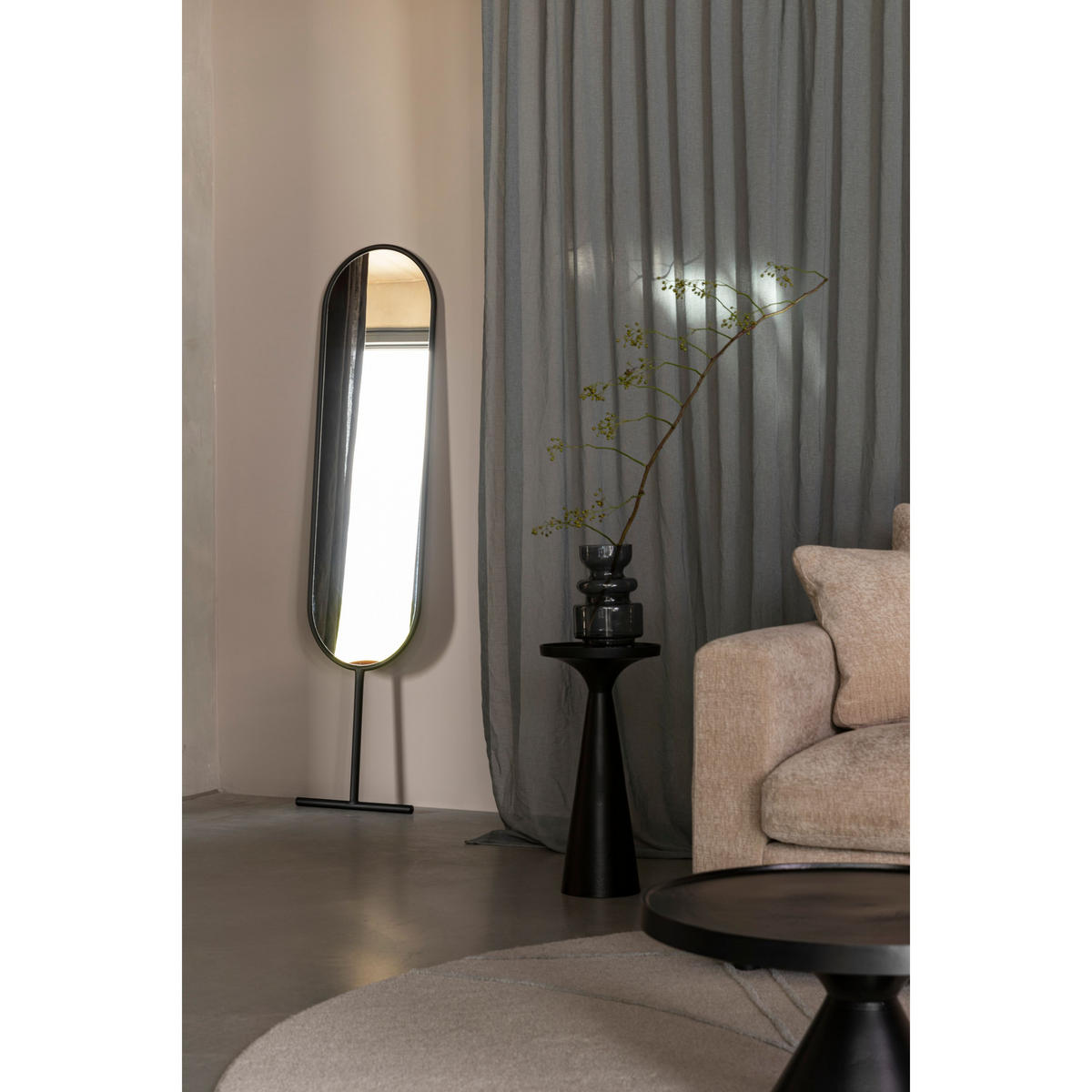 BEISTELLTISCH Flos Rund 28 cm Schwarz - Schwarz, Metall (28/28/56cm) - Zuiver